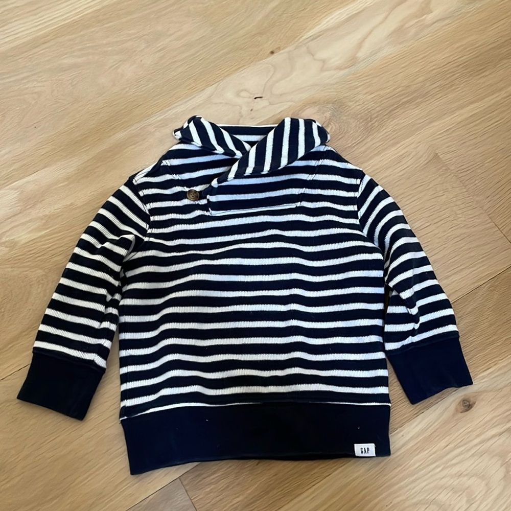 Baby gap knit sweater